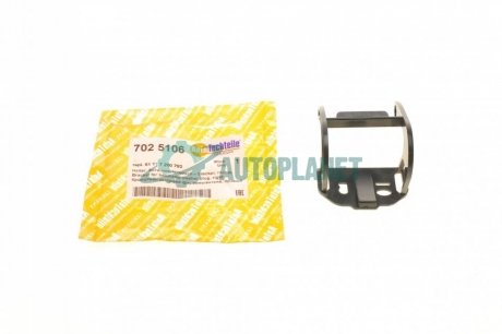 Кронштейн кришки омивача фар BMW 5 (F10) 10-13 (R) AUTOTECHTEILE 702 5106