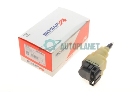 Датчик педали сцепления BOGAP A2220100