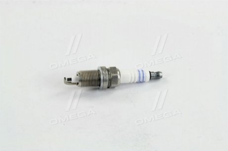 Свеча зажигания BOSCH 0 242 229 590