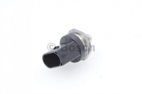 Датчик тиску палива VW Caddy/Touran 2.0EcoFuel 06-15 BOSCH 0 261 545 026 (фото 1)
