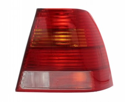 Ліхтар задній Volkswagen Bora 1998-2005 правий прозоро-червоний DEPO 441-1931R-UE-CR (фото 1)