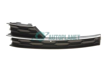 Рамка противотуманной фары с полосой левая Skoda Octavia (18-) DPA 88071839902