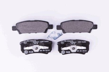 Гальмівні колодки дискові зад. Citroen C4/ Jeep Compass, Patriot/ Mitsubishi Lancer, Outlander, Pajero/ Peugeot 4007 1.6-3.8V6 04.00- HELLA 8DB 355 010-811