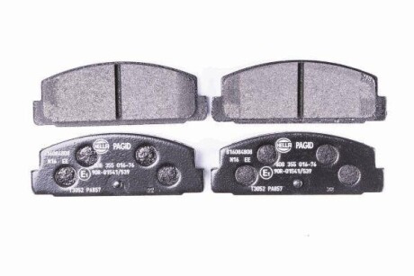 Колодки гальмівні дискові комплект задні HELLA 8DB355016761