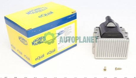 Катушка зажигания VW T4/Caddy II/Passat/Audi 100 88-05 MAGNETI MARELLI 060717006012 (фото 1)
