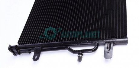 Радиатор кондиционера Audi A4/A6 00-12 MAHLE / KNECHT AC807000S