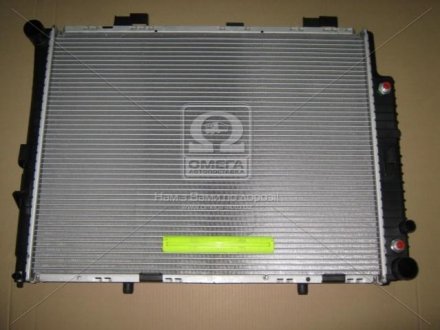 Радіатор охолодження MERCEDES E-CLASS W210 (95-) (вир-во) NISSENS 62608A