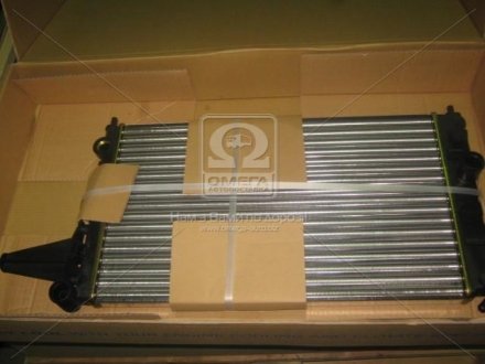 Радиатор охлаждения двигателя NISSENS 632231 (фото 1)