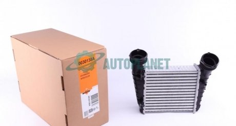 Радиатор интеркулера VW Passat 1.9/2.0 TDI 00-05 NRF 30138A (фото 1)