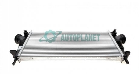 Радиатор интеркулера Opel Insignia A 1.6-2.8 08-17 NRF 30796 (фото 1)
