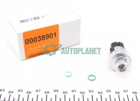 Датчик тиску кондиціонера Audi A4/A6/ VW Passat 96-05 NRF 38901 (фото 1)