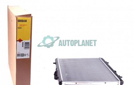 Радиатор охлаждения Citroen C4/C5/Xsara/Peugeot 307/407 2.0 16v/HDI 00- NRF 50438 (фото 1)