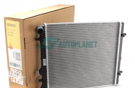 Радиатор охлаждения VW Golf IV 1.4-1.6 97-06 NRF 509530 (фото 1)