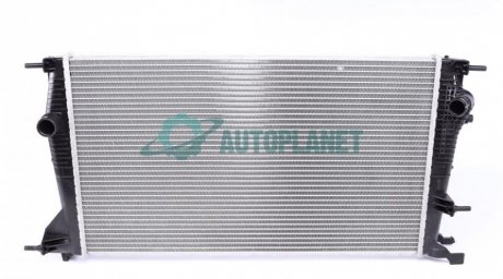 Радиатор охлаждения Renault Megane III 1.9-2.0 08- NRF 53964 (фото 1)