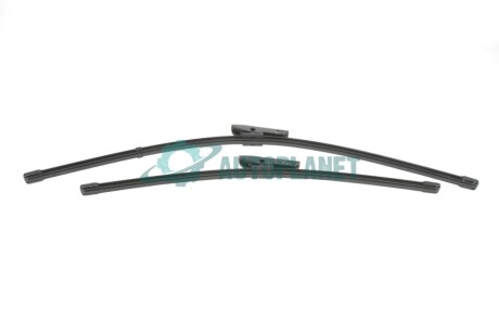 Щетка стеклоочистителя передняя б/к 600x450mm Megane II 2002- RENAULT 7711421438