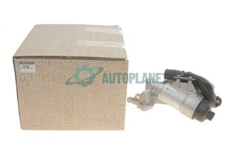 Корпус фильтра масляного (с радиатором) Master III 2.3 dC 10-i/Trafic II 2.0 dCi 06- RENAULT 8201005241