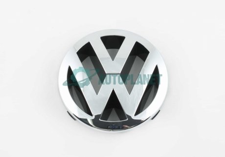 Эмблема решетки радиатора Volkswagen Passat B5 01-05/Caddy 04-10 VAG 3B0853601CULM