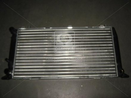 Радиатор охлаждения двигателя AUDI80/90/COUPE MT 86-94 Van Wezel 03002047 (фото 1)