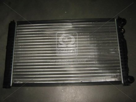 Радиатор охлаждения двигателя A4 1.6/1.9TD MT 96-00 M/J Van Wezel 03002123 (фото 1)