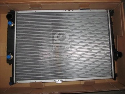 Радиатор охлаждения двигателя 530/535/730/7355 AT 85-94 Van Wezel 06002092 (фото 1)
