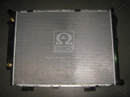 Радиатор охлаждения двигателя MB W210 +/-AC автомат 95-02 Van Wezel 30002189 (фото 1)